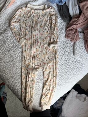 Cream Floral Zippered Baby Pajamas 24mo
